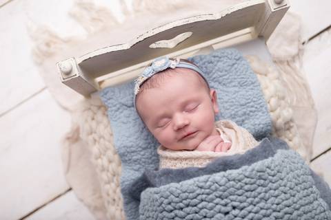 bebê recém nascido newborn brasilia fotografa fotografo fotógrafa brasília df distrito federal baby bebe reborn book melhor leticia franco letícia wrap enrolado 
clexane trombofilia bebe arco iris'