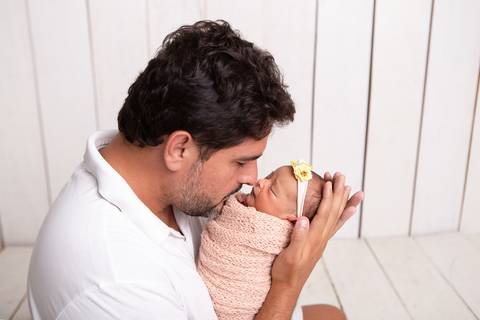 bebê recém nascido newborn brasilia fotografa fotografo fotógrafa brasília df distrito federal baby bebe reborn book melhor leticia franco letícia wrap enrolado 
sicilia cecilia italia'