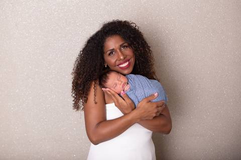 bebê recém nascido newborn brasilia fotografa fotografo fotógrafa brasília df distrito federal baby bebe reborn book melhor leticia franco letícia lua nova art arte foto wrap enrolado '