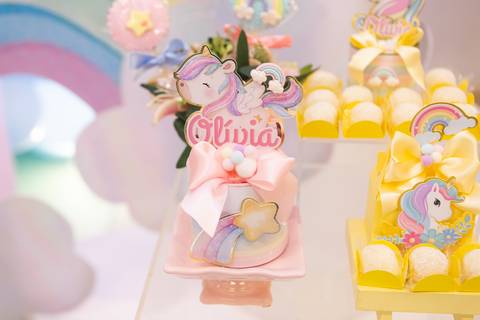 festa infantil 05 5 anos decoração de unicornio arco iris brasilia df distrito federal book fotografo fotógrafa fotografa fotografia melhor leticia franco letícia lua nova art arte foto doces personalizados'