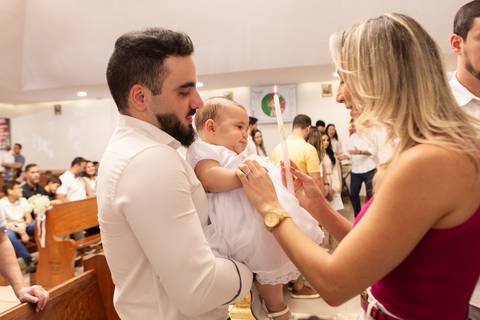 batizado brasilia df paroquia sao joão paulo ii águas claras batismo benção irmãos bebe criança distrito federal book fotografo fotografa fotografia leticia franco'