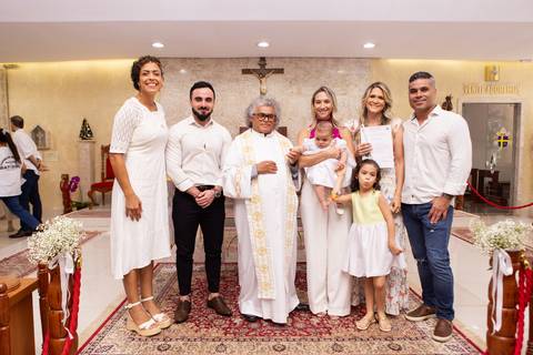 batizado brasilia df paroquia sao joão paulo ii águas claras batismo benção irmãos bebe criança distrito federal book fotografo fotografa fotografia leticia franco'