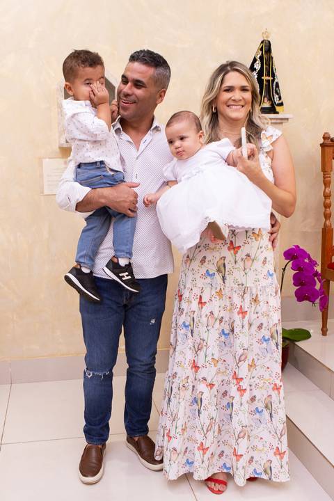 batizado brasilia df paroquia sao joão paulo ii águas claras batismo benção irmãos bebe criança distrito federal book fotografo fotografa fotografia leticia franco'