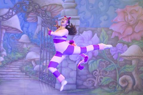 Paula nobrega bailarinas fotografadas pela fotografa Letícia Franco no teatro royal tulip em Brasília DF espetáculo alice no pais das maravilhas ballet bale'