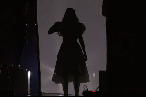 Paula nobrega bailarinas fotografadas pela fotografa Letícia Franco no teatro royal tulip em Brasília DF espetáculo alice no pais das maravilhas ballet bale'