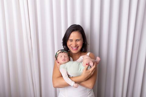 bebê recém nascido newborn brasilia fotografa fotografo fotógrafa brasília df distrito federal baby bebe reborn book melhor leticia franco letícia lifestyle '