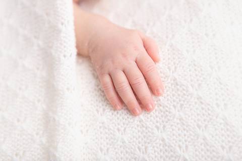 bebê recém nascido newborn brasilia fotografa fotografo fotógrafa brasília df distrito federal baby bebe reborn book melhor leticia franco letícia lifestyle'