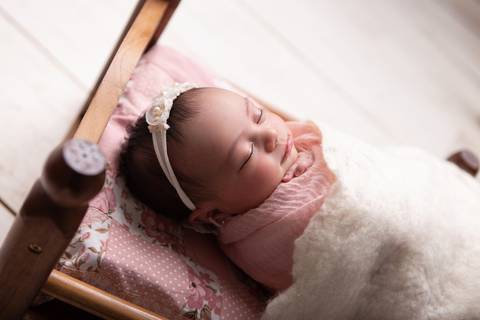 bebê recém nascido newborn brasilia fotografa fotografo fotógrafa brasília df distrito federal baby bebe reborn book melhor leticia franco letícia lifestyle'