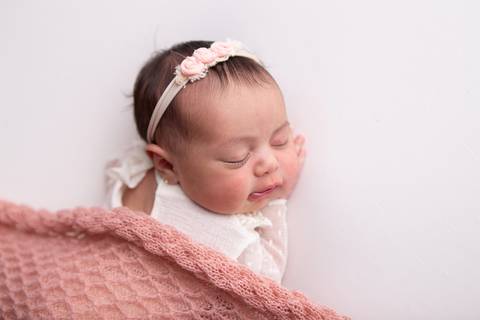 bebê recém nascido newborn brasilia fotografa fotografo fotógrafa brasília df distrito federal baby bebe reborn book melhor leticia franco letícia lifestyle'