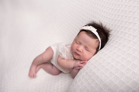 bebê recém nascido newborn brasilia fotografa fotografo fotógrafa brasília df distrito federal baby bebe reborn book melhor leticia franco letícia lifestyle
'