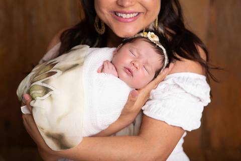 bebê recém nascido newborn brasilia fotografa fotografo fotógrafa brasília df distrito federal baby bebe reborn book melhor leticia franco letícia lifestyle
'