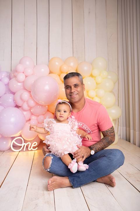 baby bebe brasília brasilia df distrito federal book fotografo fotógrafa fotografa acompanhamento fotografia 12 meses trimestral 1 ano melhor leticia franco letícia smash the cake ensaio com bolo esmagando splash candy colors'