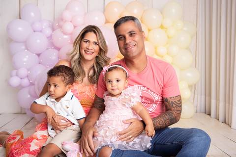 baby bebe brasília brasilia df distrito federal book fotografo fotógrafa fotografa acompanhamento fotografia 12 meses trimestral 1 ano melhor leticia franco letícia smash the cake ensaio com bolo esmagando splash candy colors'