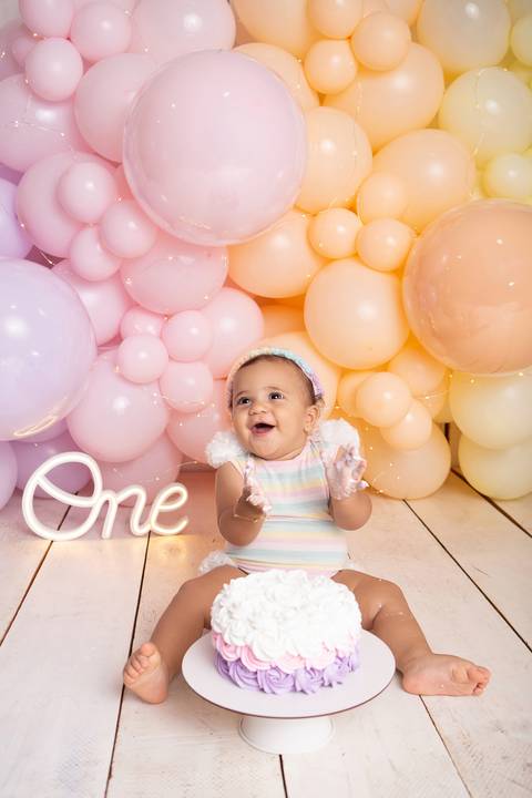 baby bebe brasília brasilia df distrito federal book fotografo fotógrafa fotografa acompanhamento fotografia 12 meses trimestral 1 ano melhor leticia franco letícia smash the cake ensaio com bolo esmagando splash candy colors'