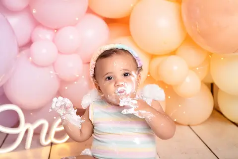 baby bebe brasília brasilia df distrito federal book fotografo fotógrafa fotografa acompanhamento fotografia 12 meses trimestral 1 ano melhor leticia franco letícia smash the cake ensaio com bolo esmagando splash candy colors'