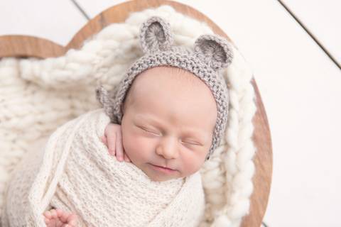 bebê recém nascido newborn brasilia fotografa fotografo fotógrafa brasília df distrito federal baby bebe reborn book melhor leticia franco letícia lifestyle
'