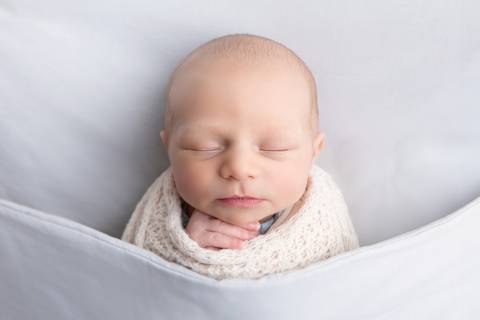 bebê recém nascido newborn brasilia fotografa fotografo fotógrafa brasília df distrito federal baby bebe reborn book melhor leticia franco letícia lifestyle
'