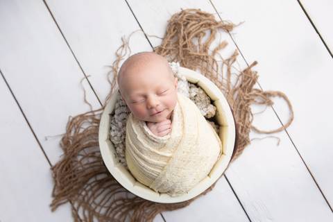 bebê recém nascido newborn brasilia fotografa fotografo fotógrafa brasília df distrito federal baby bebe reborn book melhor leticia franco letícia lifestyle
'