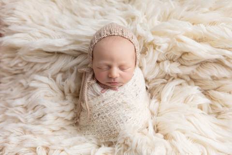 bebê recém nascido newborn brasilia fotografa fotografo fotógrafa brasília df distrito federal baby bebe reborn book melhor leticia franco letícia lifestyle
'