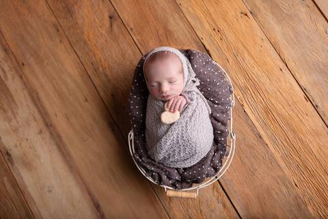 bebê recém nascido newborn brasilia fotografa fotografo fotógrafa brasília df distrito federal baby bebe reborn book melhor leticia franco letícia lifestyle
'