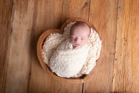 bebê recém nascido newborn brasilia fotografa fotografo fotógrafa brasília df distrito federal baby bebe reborn book melhor leticia franco letícia lifestyle
'