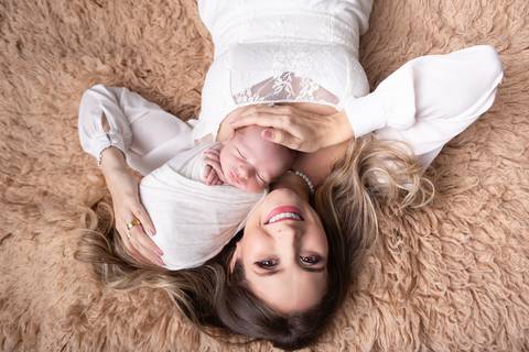 bebê recém nascido newborn brasilia fotografa fotografo fotógrafa brasília df distrito federal baby bebe reborn book melhor leticia franco letícia lifestyle
'