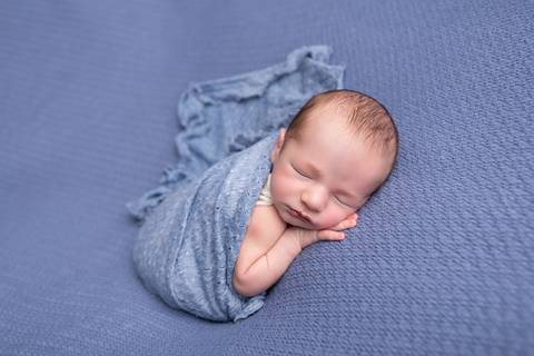 bebê recém nascido newborn brasilia fotografa fotografo fotógrafa brasília df distrito federal baby bebe reborn book melhor leticia franco letícia lifestyle
'