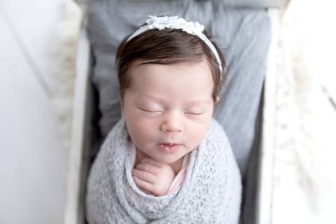 bebê recém nascido newborn brasilia fotografa fotografo fotógrafa brasília df distrito federal baby bebe reborn book melhor leticia franco letícia lifestyle
'