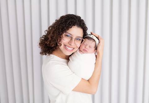 bebê recém nascido newborn brasilia fotografa fotografo fotógrafa brasília df distrito federal baby bebe reborn book melhor leticia franco letícia lifestyle
'