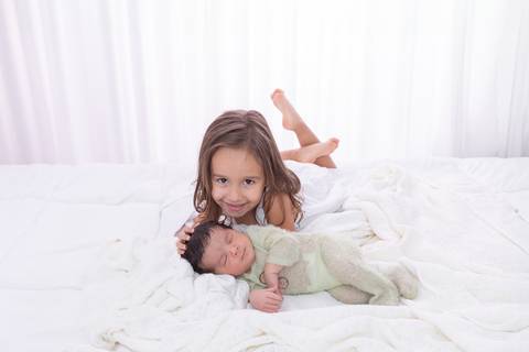 bebê recém nascido newborn brasilia fotografa fotografo fotógrafa brasília df distrito federal baby bebe reborn book melhor leticia franco letícia lifestyle
'