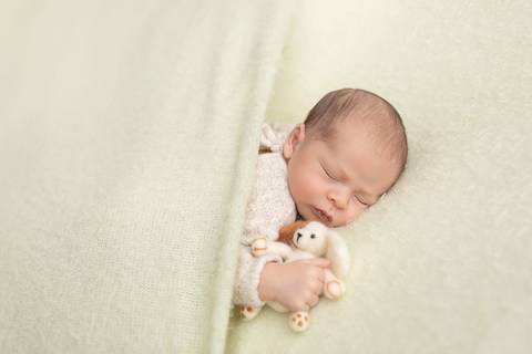 bebê recém nascido newborn brasilia fotografa fotografo fotógrafa brasília df distrito federal baby bebe reborn book melhor leticia franco letícia lifestyle
'