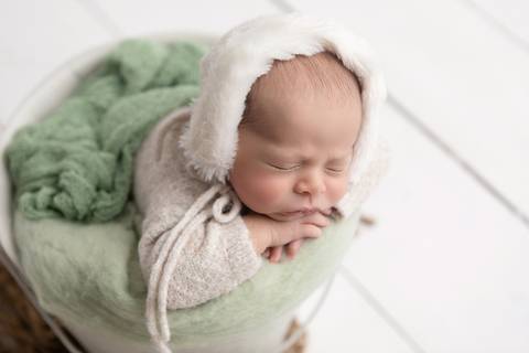 bebê recém nascido newborn brasilia fotografa fotografo fotógrafa brasília df distrito federal baby bebe reborn book melhor leticia franco letícia lifestyle
'