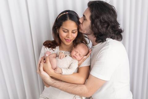 bebê recém nascido newborn brasilia fotografa fotografo fotógrafa brasília df distrito federal baby bebe reborn book melhor leticia franco letícia lifestyle
'