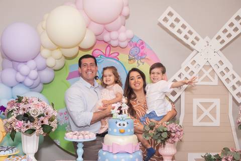 festa infantil 02 anos decoração brasilia df distrito federal book fotografo fotógrafa fotografa fotografia melhor leticia franco letícia galinha pintadinha menina'