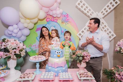 festa infantil 02 anos decoração brasilia df distrito federal book fotografo fotógrafa fotografa fotografia melhor leticia franco letícia galinha pintadinha menina maedoteca picnic'