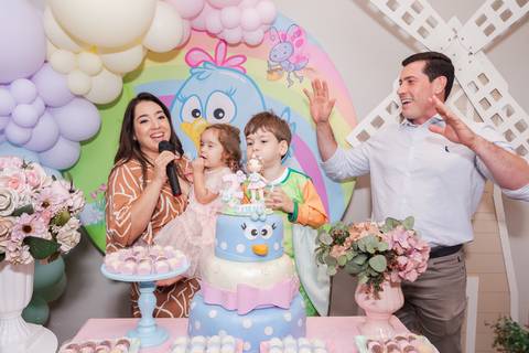 festa infantil 02 anos decoração brasilia df distrito federal book fotografo fotógrafa fotografa fotografia melhor leticia franco letícia galinha pintadinha menina maedoteca picnic'