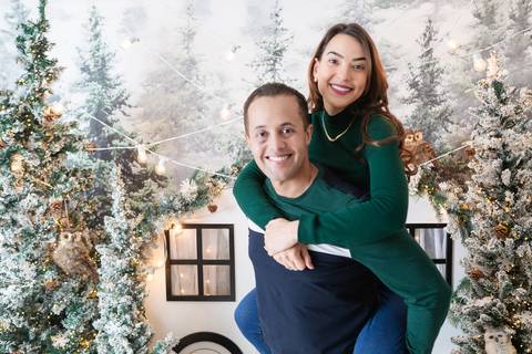 ensaio de natal bebê touca de papai noel brasilia df registrado pela fotógrafa letícia franco papai noel arvore guirlanda pijama carter's carters  trailer neve
'