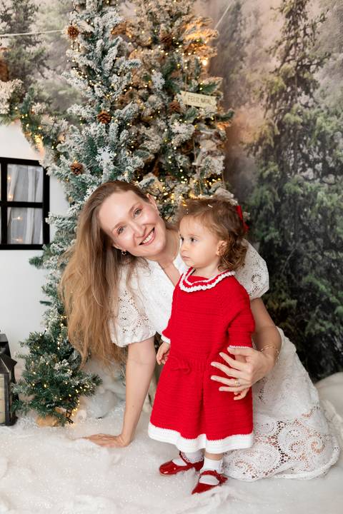 ensaio de natal bebê touca de papai noel brasilia df registrado pela fotógrafa letícia franco papai noel arvore guirlanda pijama carter's carters  trailer neve

'