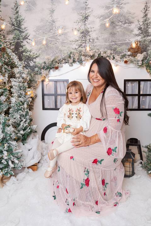 ensaio de natal bebê touca de papai noel brasilia df registrado pela fotógrafa letícia franco papai noel arvore guirlanda pijama carter's carters  trailer neve
'