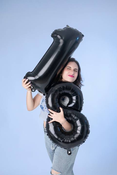 ensaio feminio teen brasilia fotografa fotografo fotógrafa brasília df distrito federal df distrito federal book melhor leticia franco letícia oculos bday girl birthday vela que  solta faisca artista pintura'