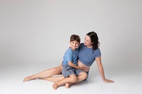 ensaio gestante mamãe lugar dos sonhos bebê recém nascido newborn brasilia fotografa fotografo fotógrafa brasília df distrito federal baby bebe reborn df distrito federal book melhor leticia franco letícia ensaio em estúdio dia das mães 2025'