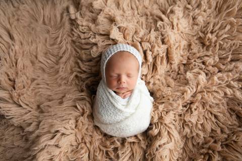 bebê recém nascido newborn brasilia fotografa fotografo fotógrafa brasília df distrito federal baby bebe reborn book melhor leticia franco letícia  wrap enrolado 
gemeos gemelar'