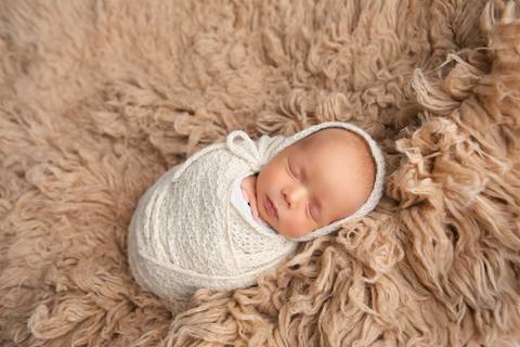 bebê recém nascido newborn brasilia fotografa fotografo fotógrafa brasília df distrito federal baby bebe reborn book melhor leticia franco letícia  wrap enrolado 
gemeos gemelar'