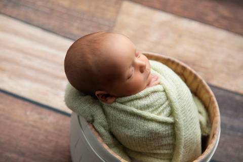 bebê recém nascido newborn brasilia fotografa fotografo fotógrafa brasília df distrito federal baby bebe reborn book melhor leticia franco letícia  wrap enrolado 
gemeos gemelar'