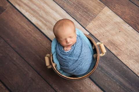 bebê recém nascido newborn brasilia fotografa fotografo fotógrafa brasília df distrito federal baby bebe reborn book melhor leticia franco letícia  wrap enrolado 
gemeos gemelar'