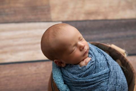 bebê recém nascido newborn brasilia fotografa fotografo fotógrafa brasília df distrito federal baby bebe reborn book melhor leticia franco letícia  wrap enrolado 
gemeos gemelar'