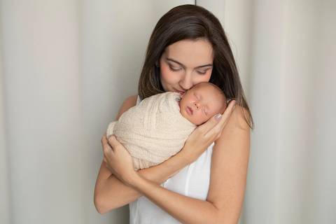 bebê recém nascido newborn brasilia fotografa fotografo fotógrafa brasília df distrito federal baby bebe reborn book melhor leticia franco letícia  wrap enrolado 
gemeos gemelar'