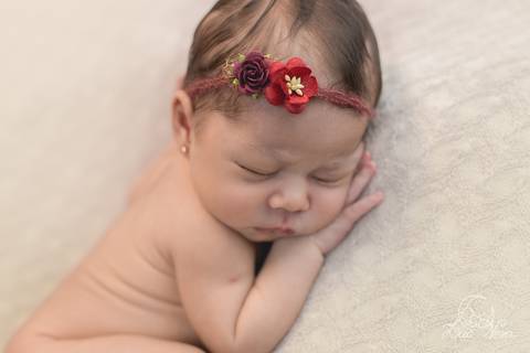 ensaio newborn catarina rosa chá rosa envelhecido pose bum up bumbum perfil brasilia df asa norte bege natal headband natal'