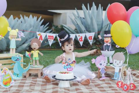 smash the cake amanda rosto ccbb bita mundo personagen'