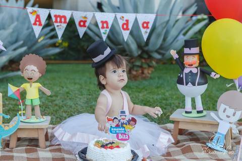 smash the cake amanda rosto ccbb bita mundo personagen'